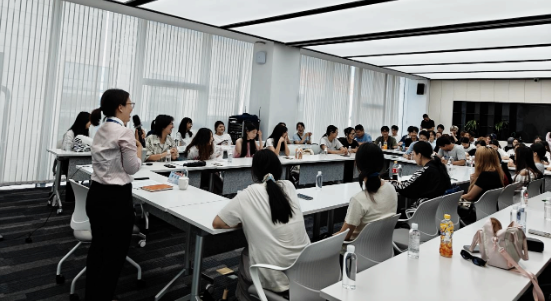 Besoek Quangong Co., Ltd. en verken die geheime van intelligente baksteenmaak